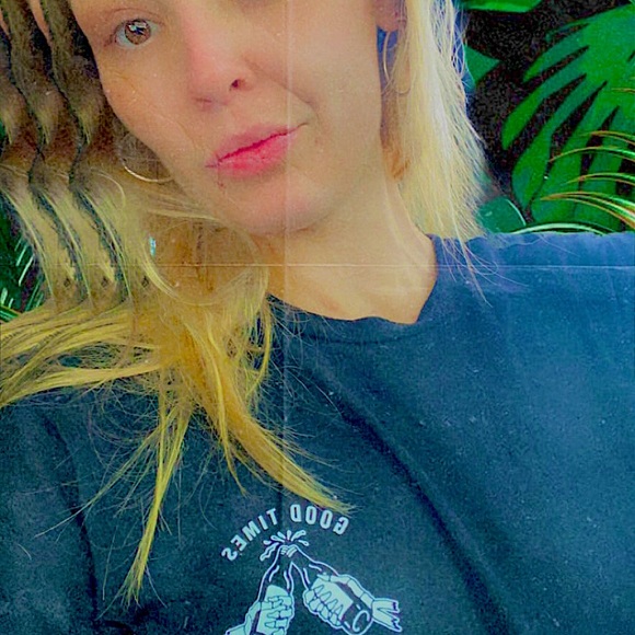 Meet your Posher, Michaela - Picture 6 of 13